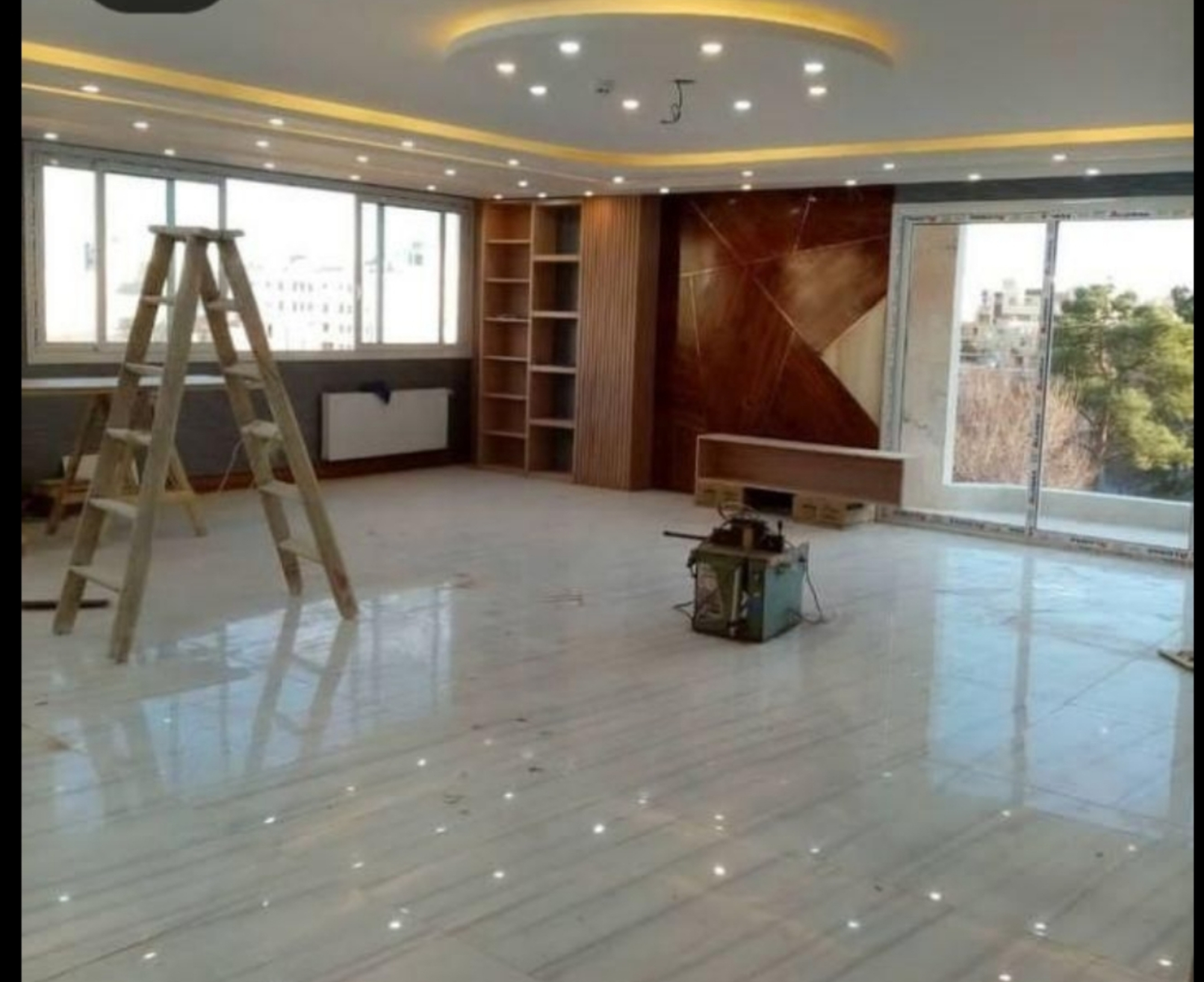 رنگ‌کاری تخصصی چوب در اصفهان