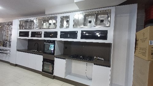 یراق الات و تجهیزات آشپزخانه